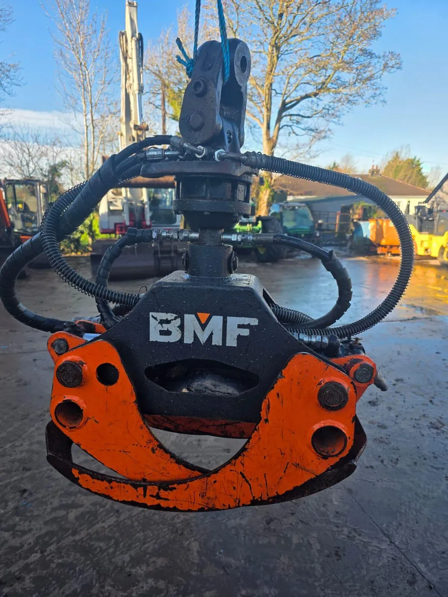 3 Ton Rotating Grab - BMF - Image 1