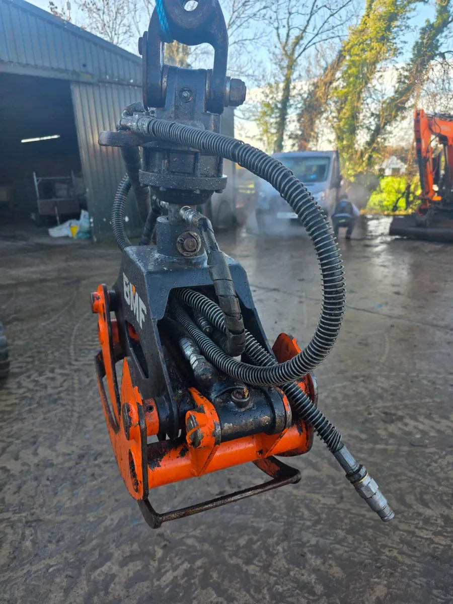 3 Ton Rotating Grab - BMF - Image 4