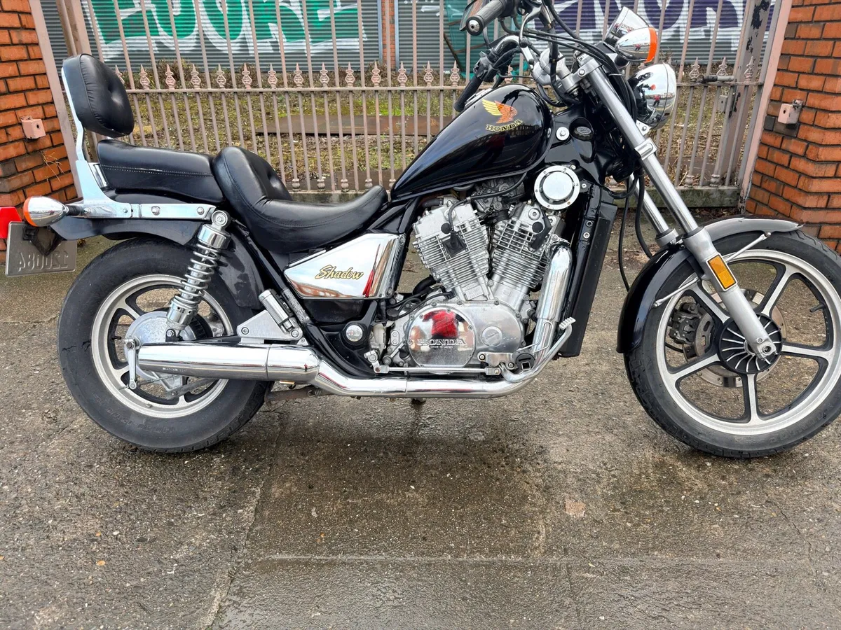 Honda Shadw VT 700 - Image 1
