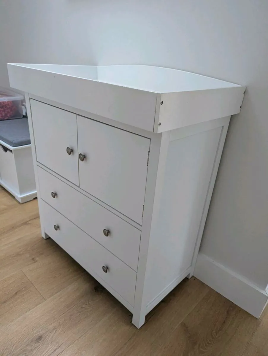 Changing Table - Image 1