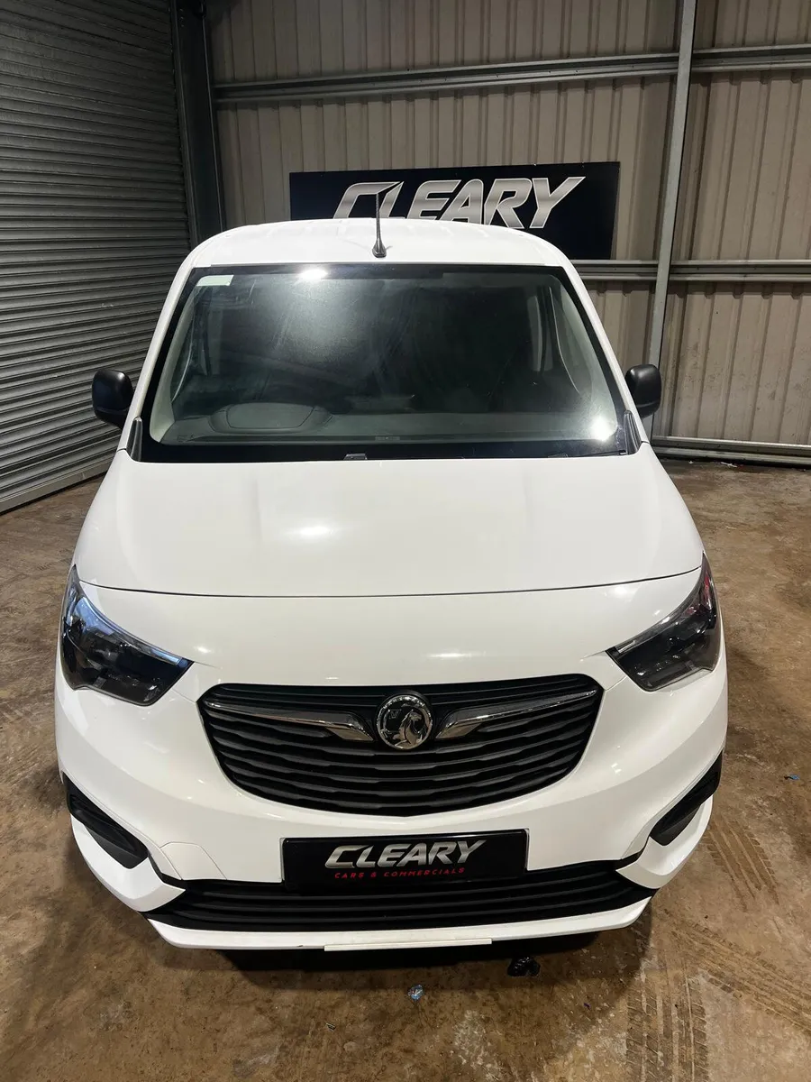 Vauxhall Combo 2020, 12 Months PSV, FSH, Sportive - Image 3