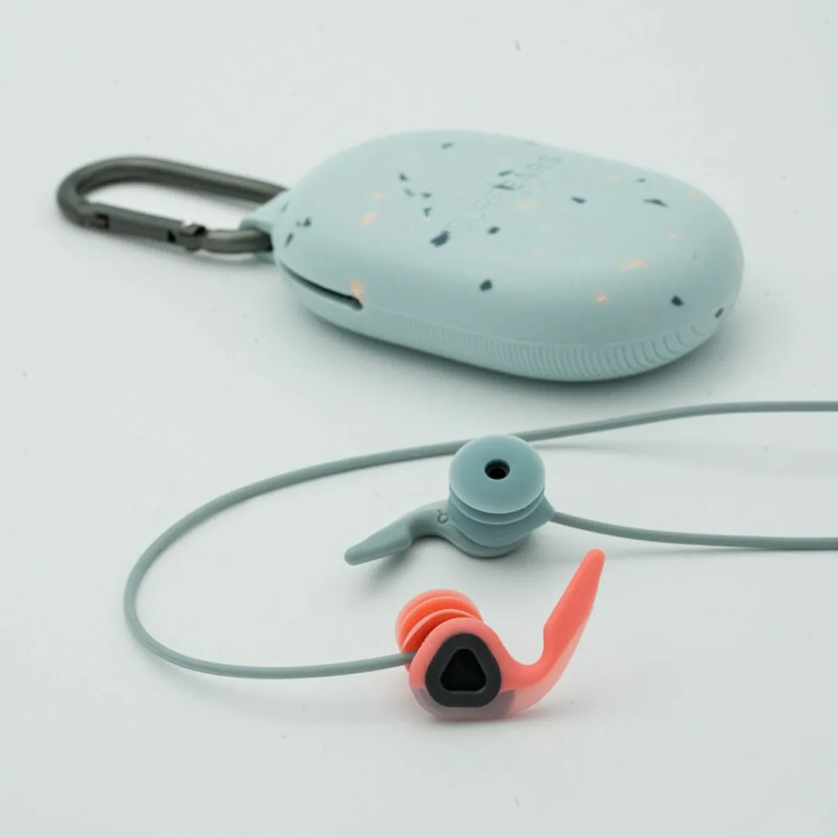 Surf Ears 4, adult: let sound in, keep water out - Image 3