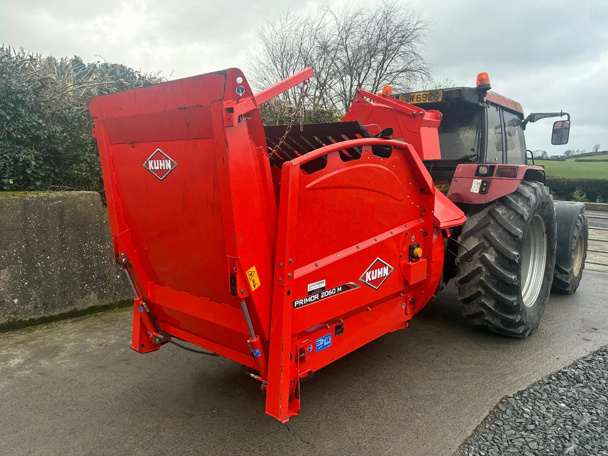 Kuhn Primor 2060H Straw Chopper - Image 2