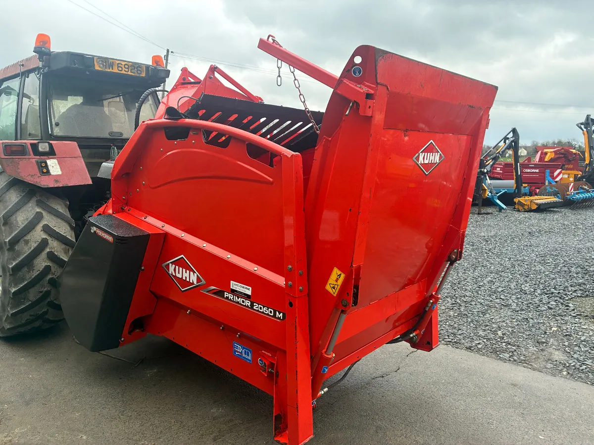 Kuhn Primor 2060H Straw Chopper - Image 4
