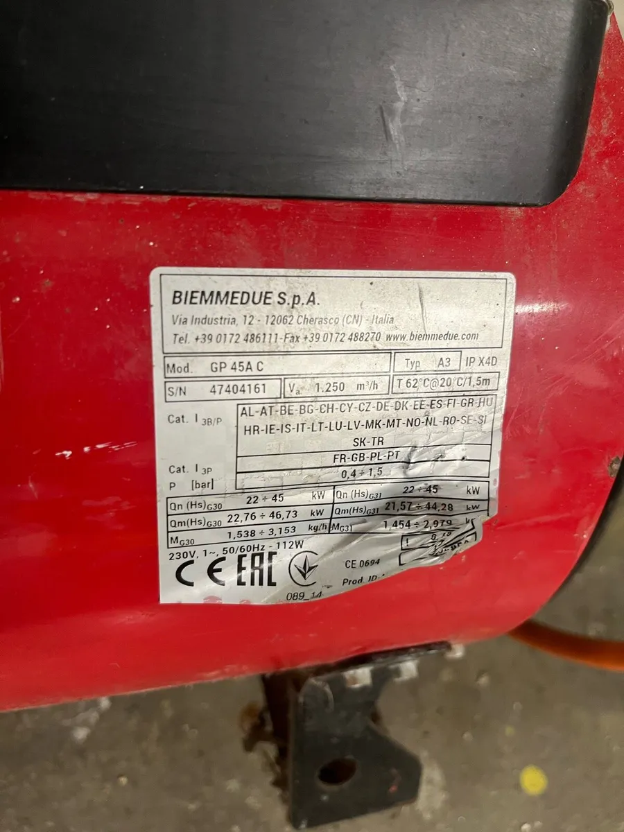 Gas space heater - Image 3