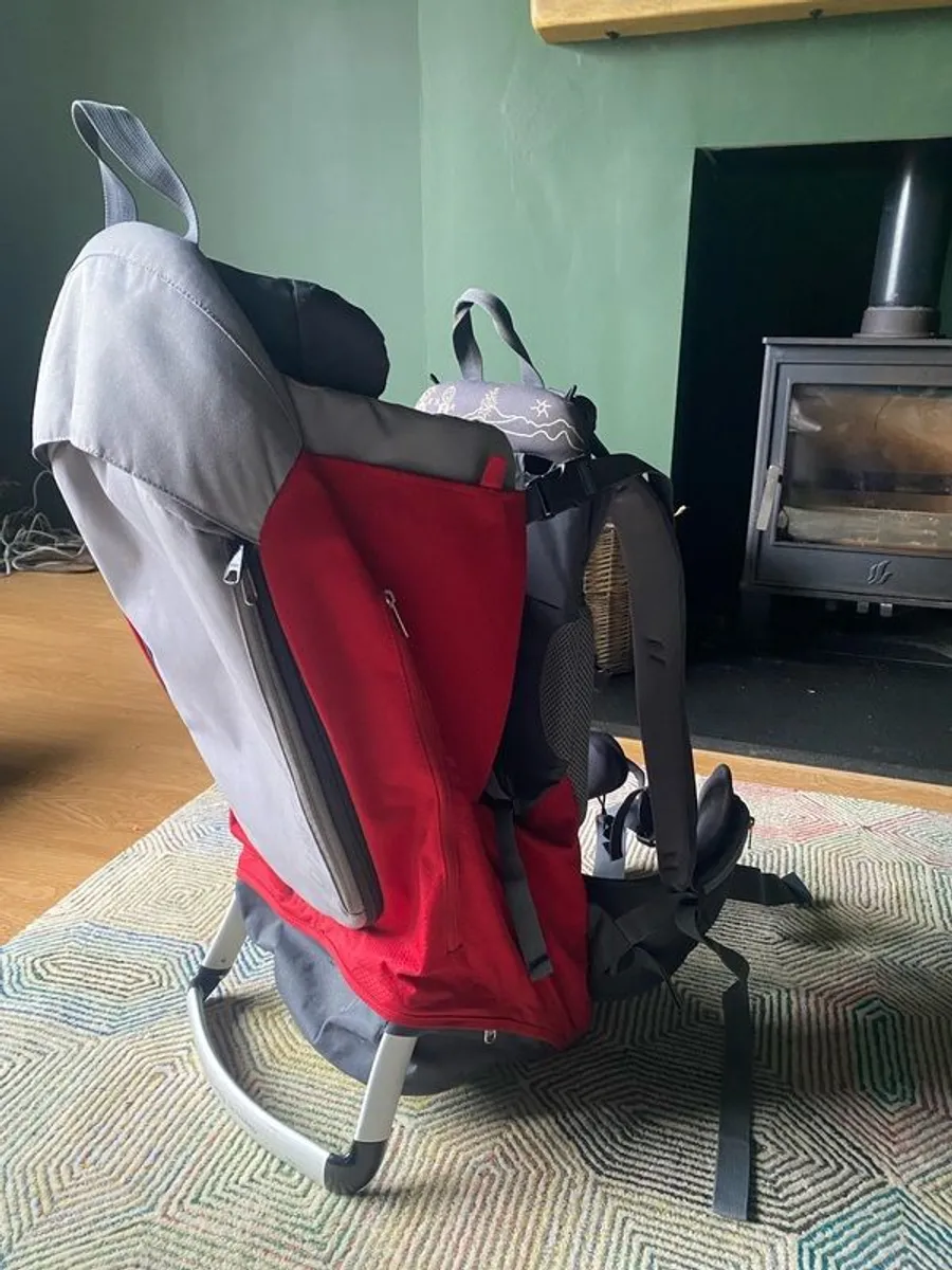 Baby carrier - Image 1