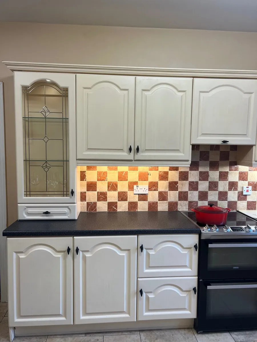 Complete Kitchen - Image 3