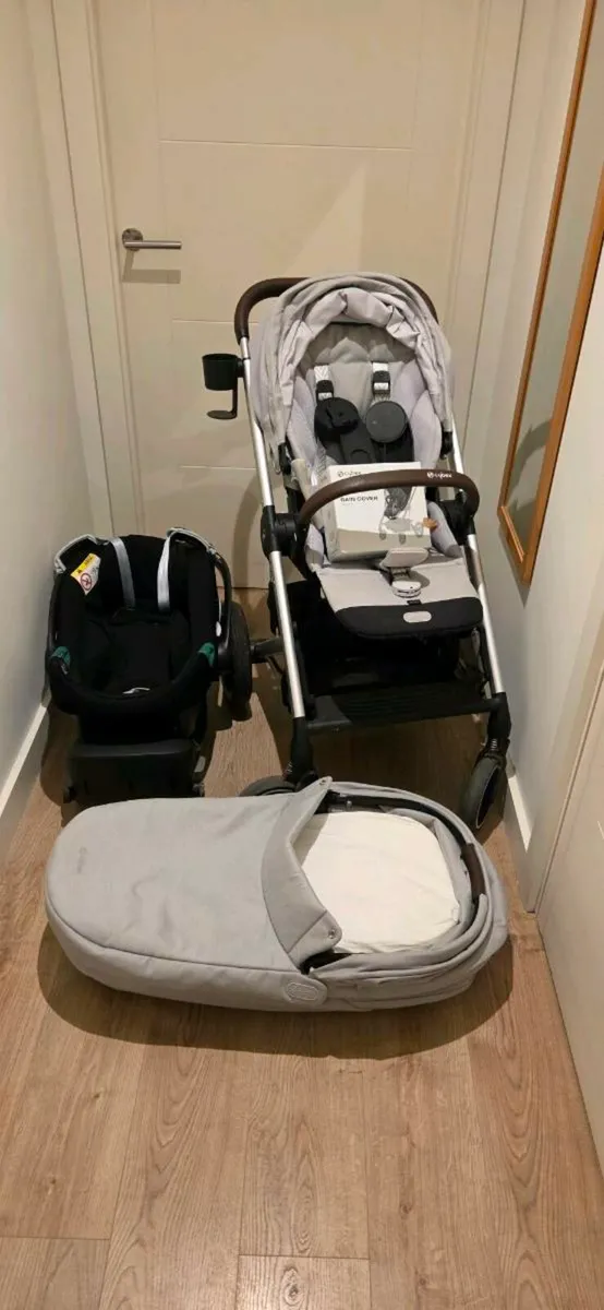 Cybex S Lux set with Car seat