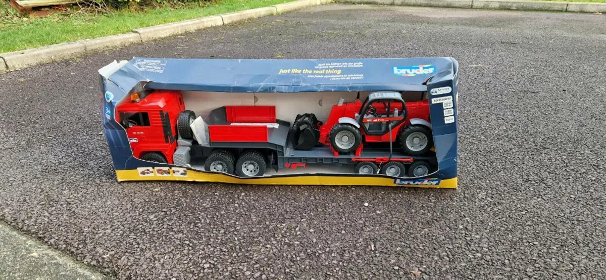 Bruder lorry / trailer with manitou - Image 1