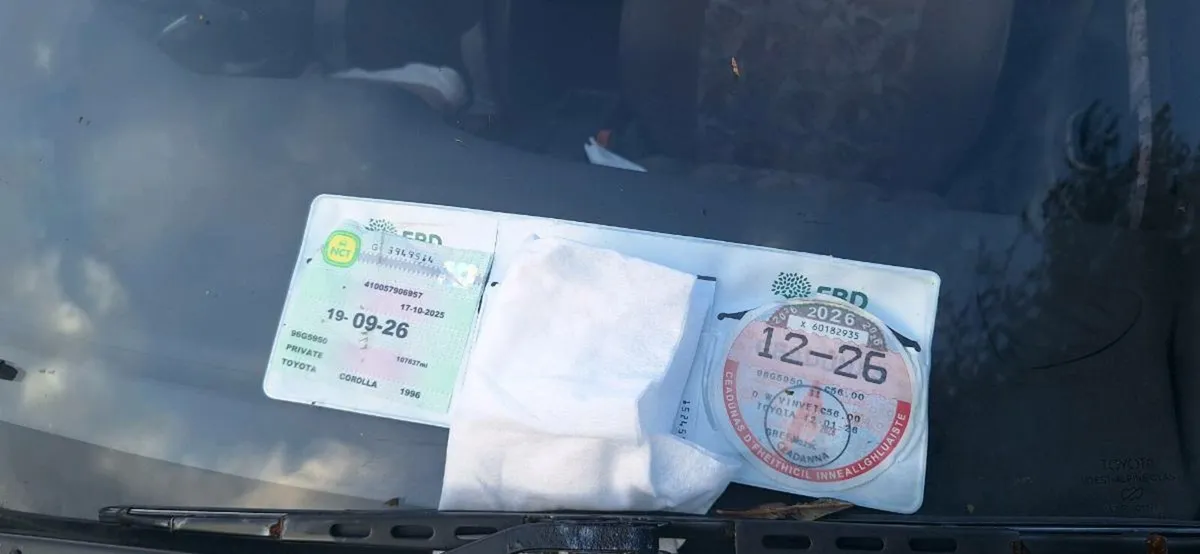 Toyota corolla - Image 3