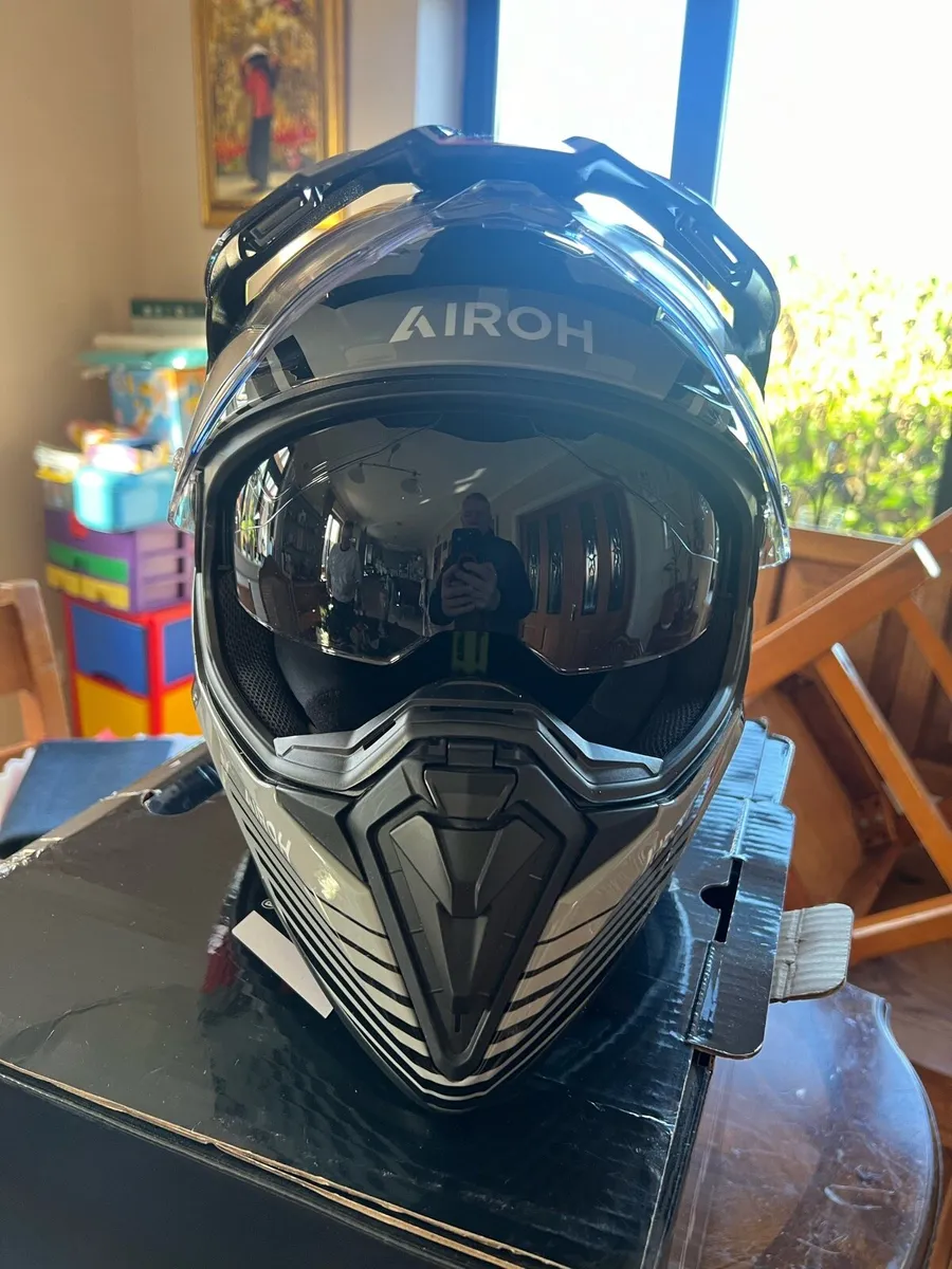 Motorcycle Clothing and Accessories (Yamaha, BMW) - Image 1