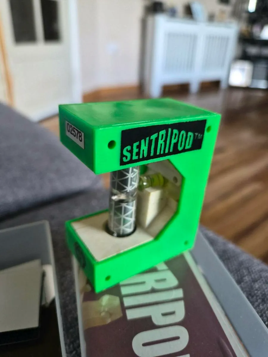 Total station target - Image 1