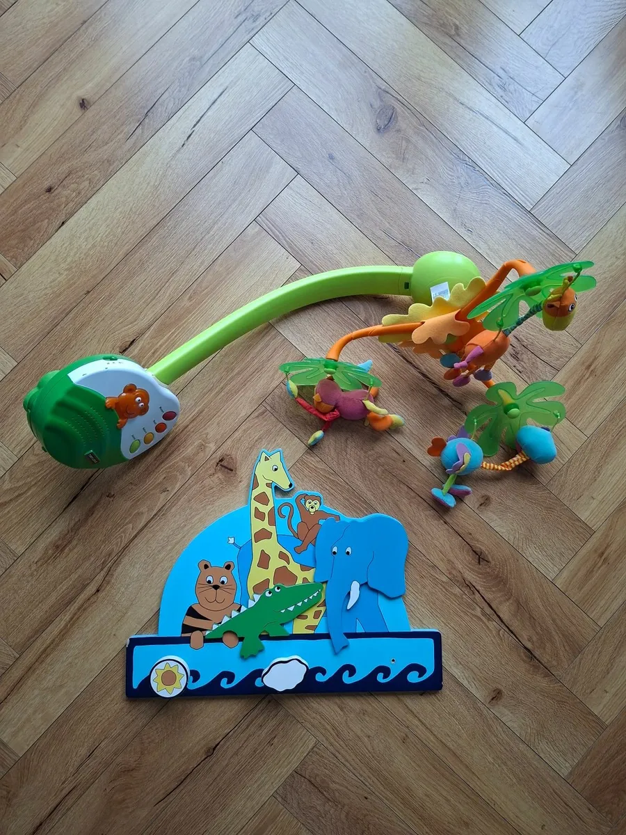 FREE Cot mobile and hanging rack