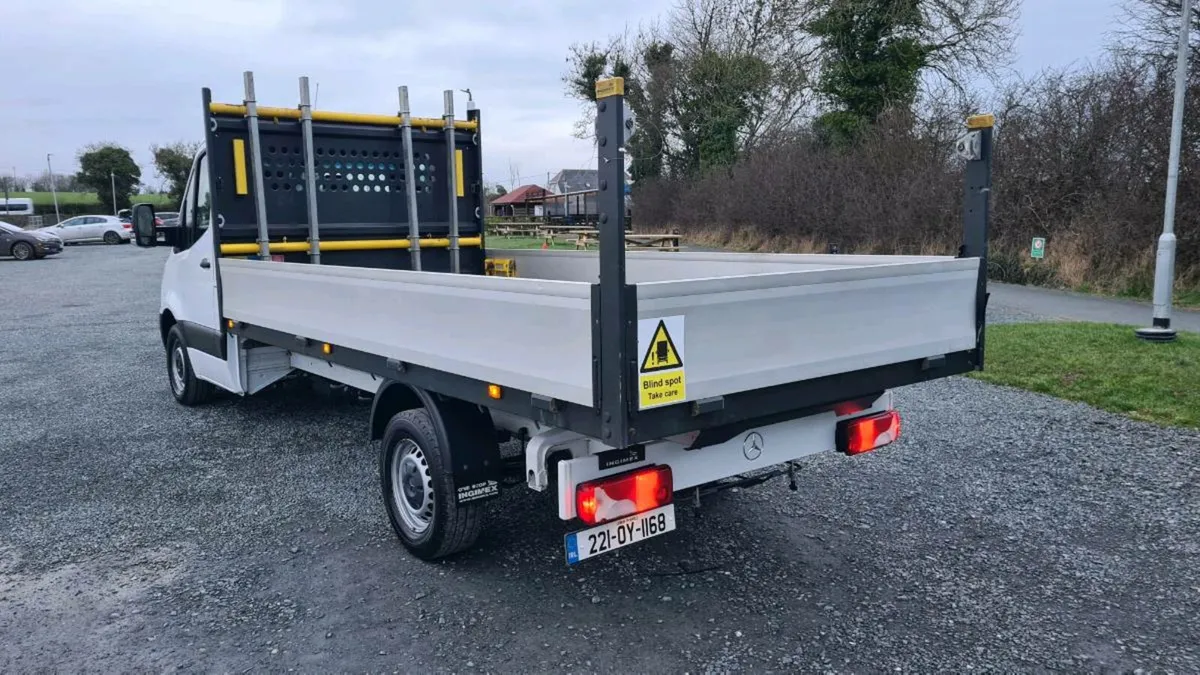2022 mercedes sprinter automatic dropside - Image 3