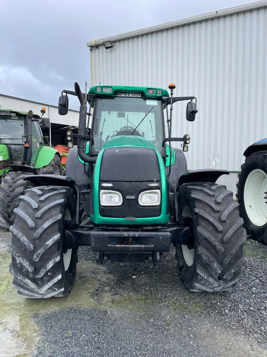 Valtra T150 - Image 2