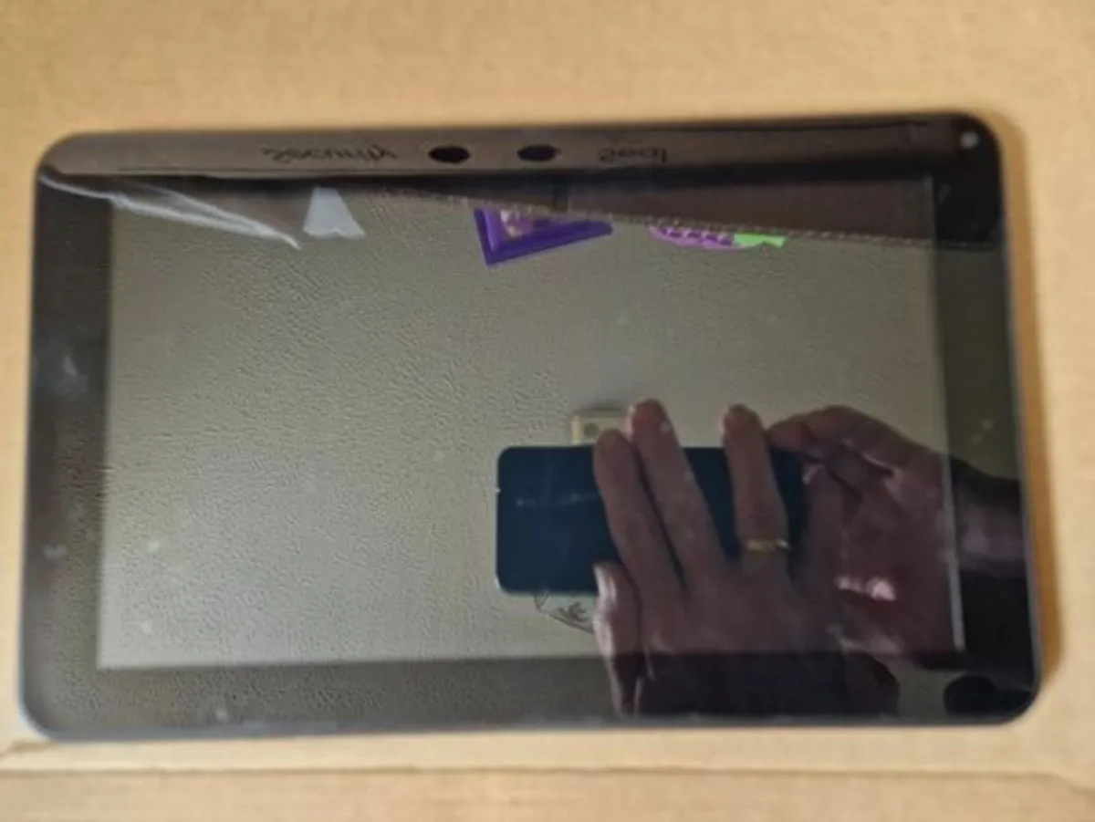 VERSUS VS TOUCHTAB 9, 8GB in excellent condition - Image 4