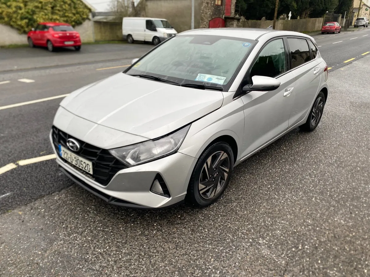 2021 Hyundai i20 light damage - Image 1