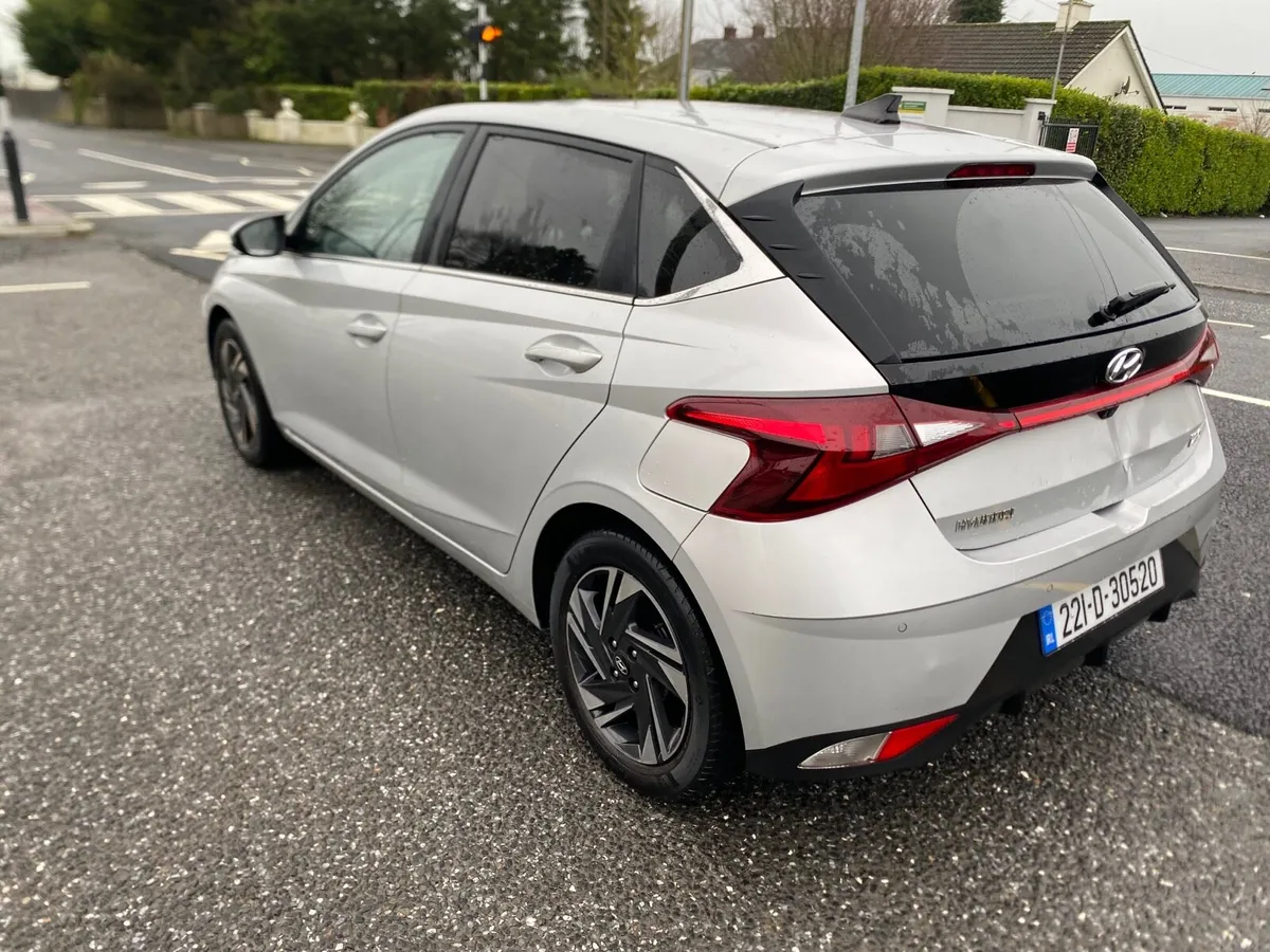 2021 Hyundai i20 light damage - Image 3