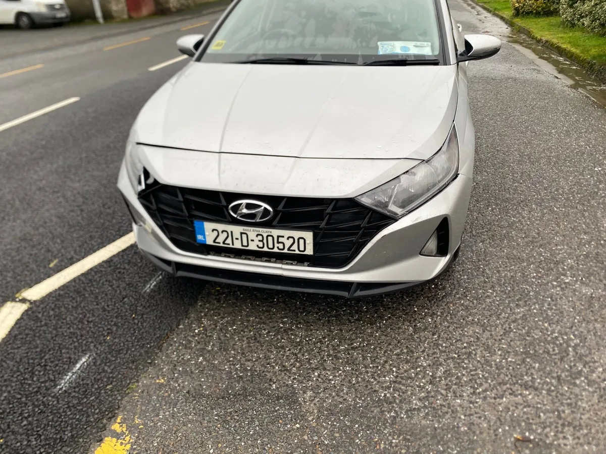2021 Hyundai i20 light damage - Image 4