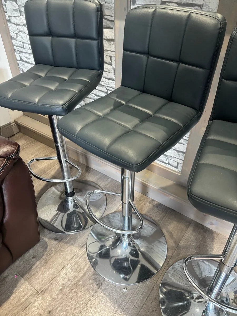 Bar stools - Image 2
