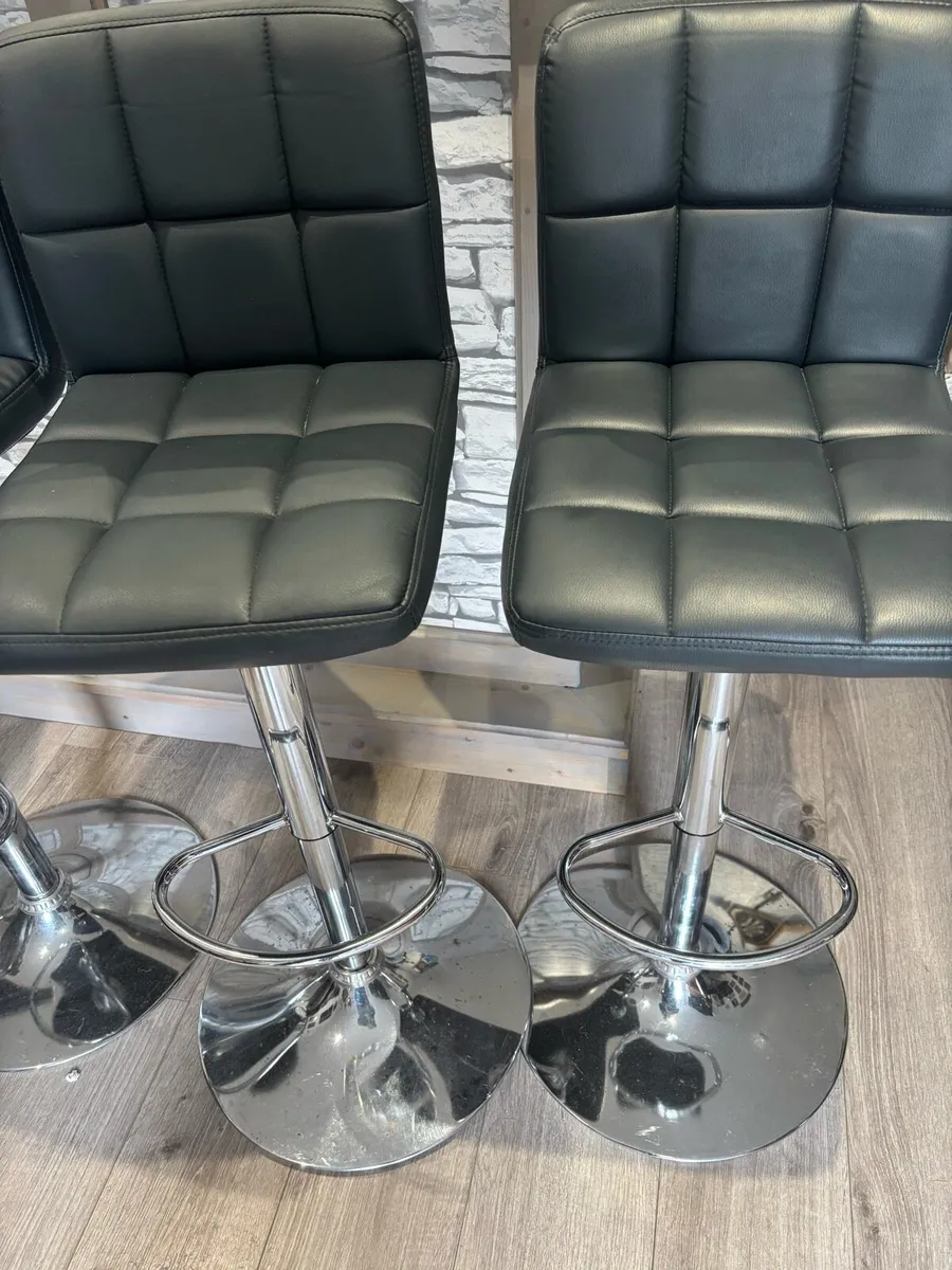 Bar stools - Image 3