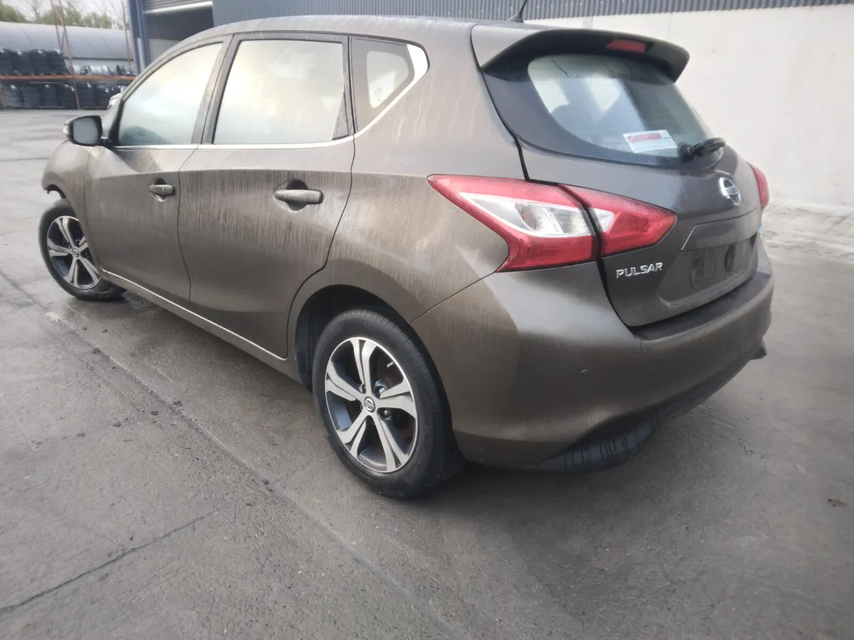 2015 Nissan Pulsar For Breaking/Dismantling - Image 3