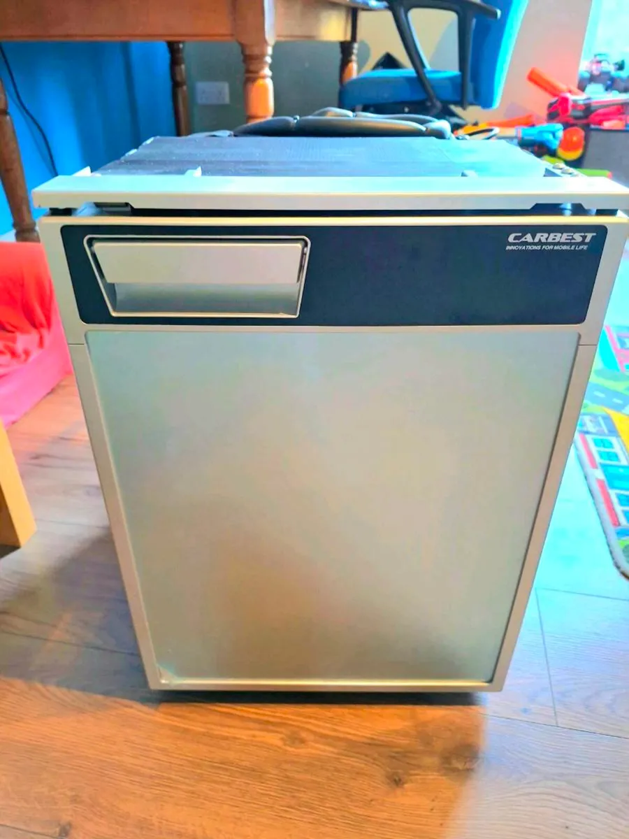 Camper parts: fridge, kitchen and seats - Image 1