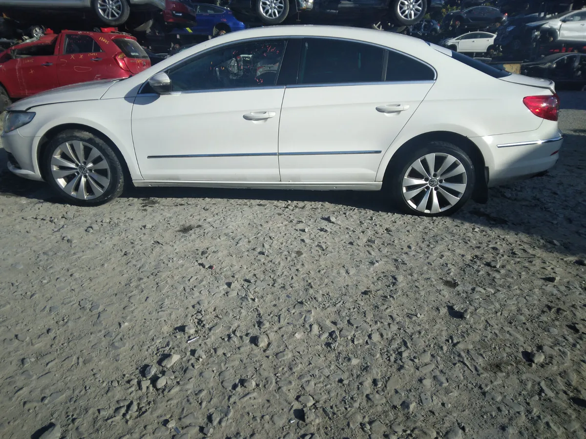 2011 Volkswagen Passat CC For Breaking/Dismantling - Image 2
