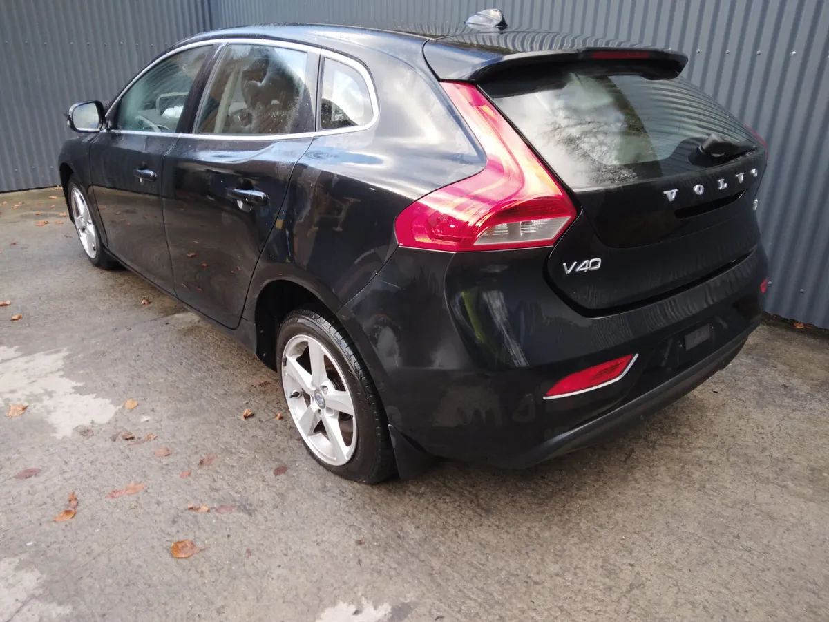 2012 Volvo V40 For Breaking/Dismantling - Image 3