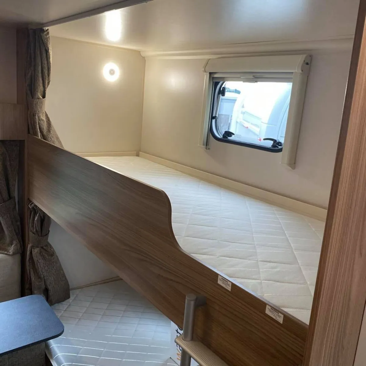 2021 SWIFT QUATTRO D/B 8FT WIDE 6/7 BERTH BUNK BED - Image 3