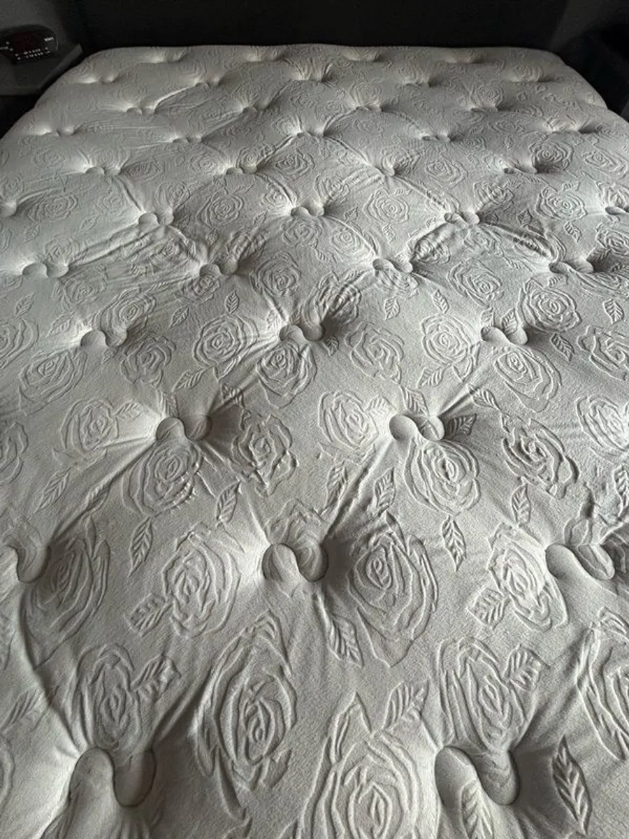 King (5ft) mattress - Image 3