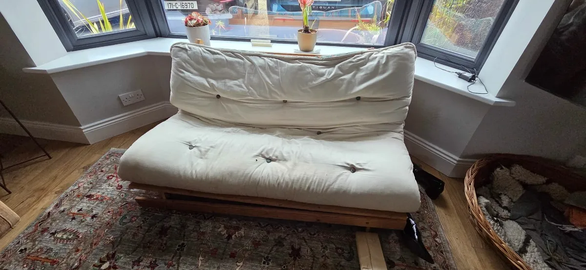 FUTON (FREE)