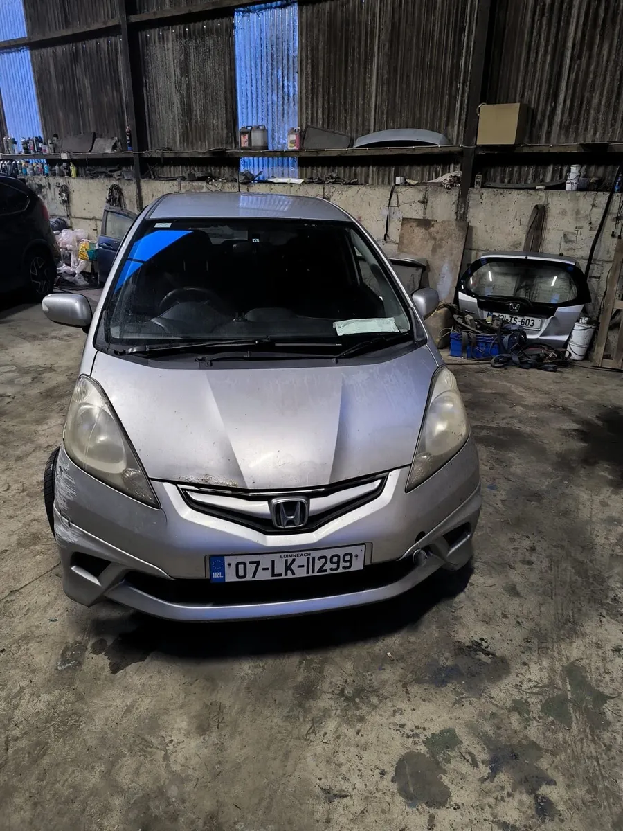 Honda fit 2007 for parts - Image 1
