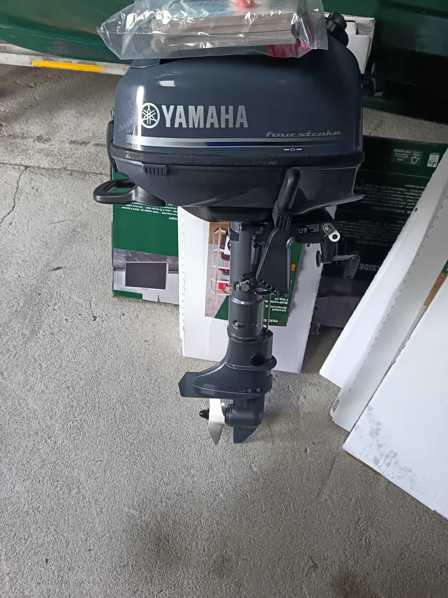 Boat engine - Image 3