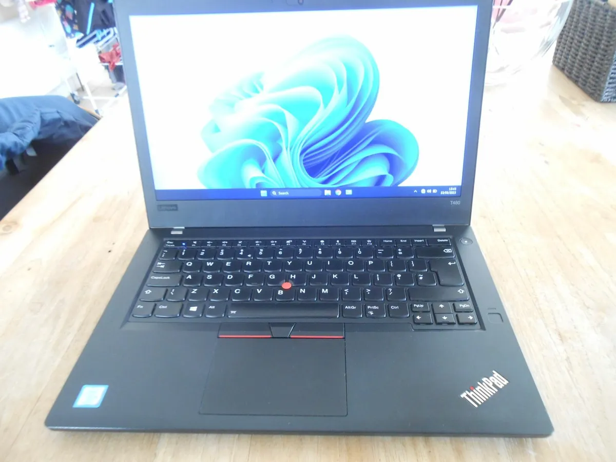 Lenovo ThinkPad T480S Slim Version Windows 11 16GB - Image 3