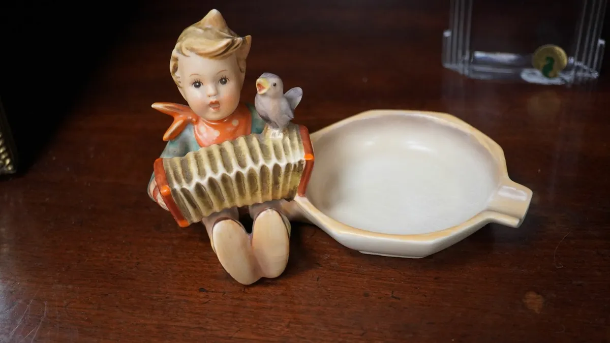 Hummel Figurine - Image 1