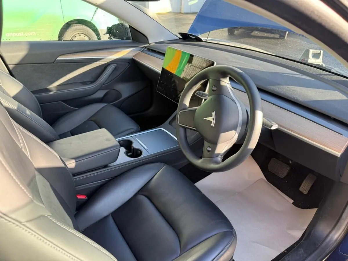 232Tesla-model3 AWD LONG RANGE battery top model - Image 3