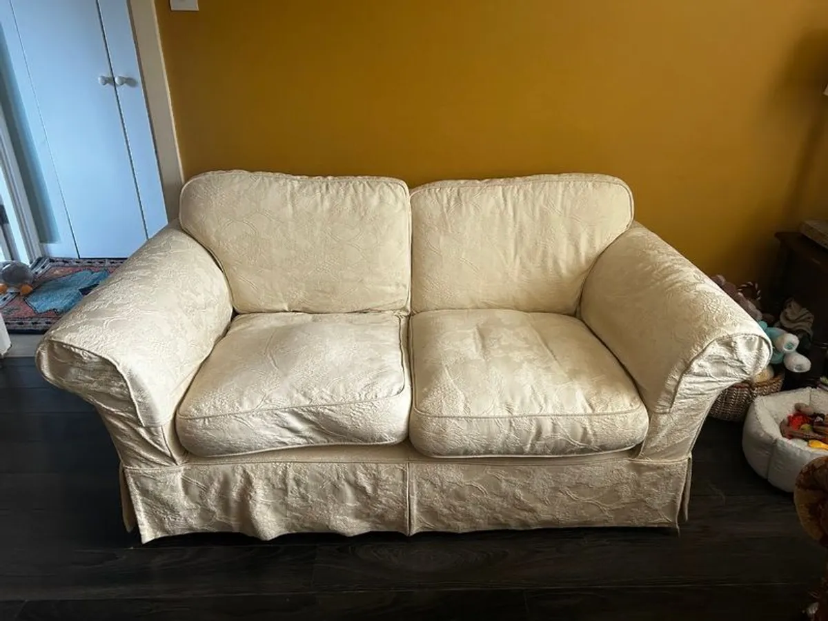 Couch - Image 2
