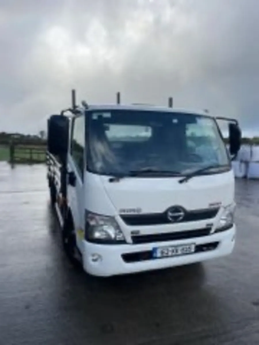 Hino 300 2016 - Image 1