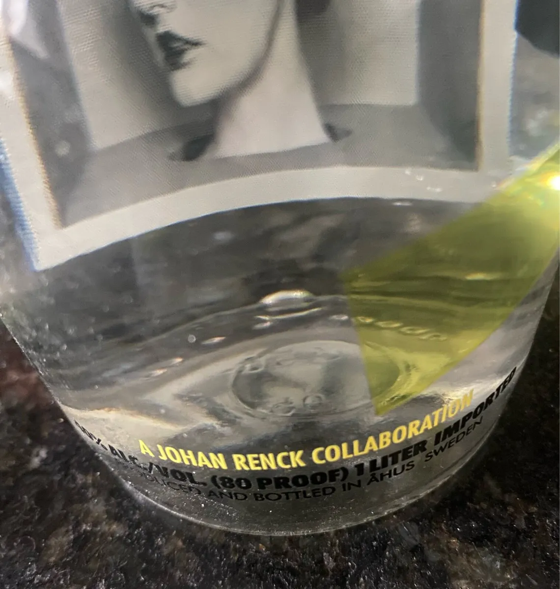 Limited Edition Absolut - Image 4