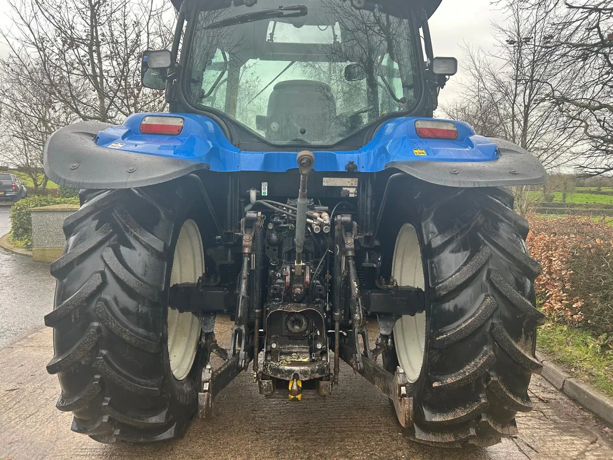 New Holland TS115A - Image 4
