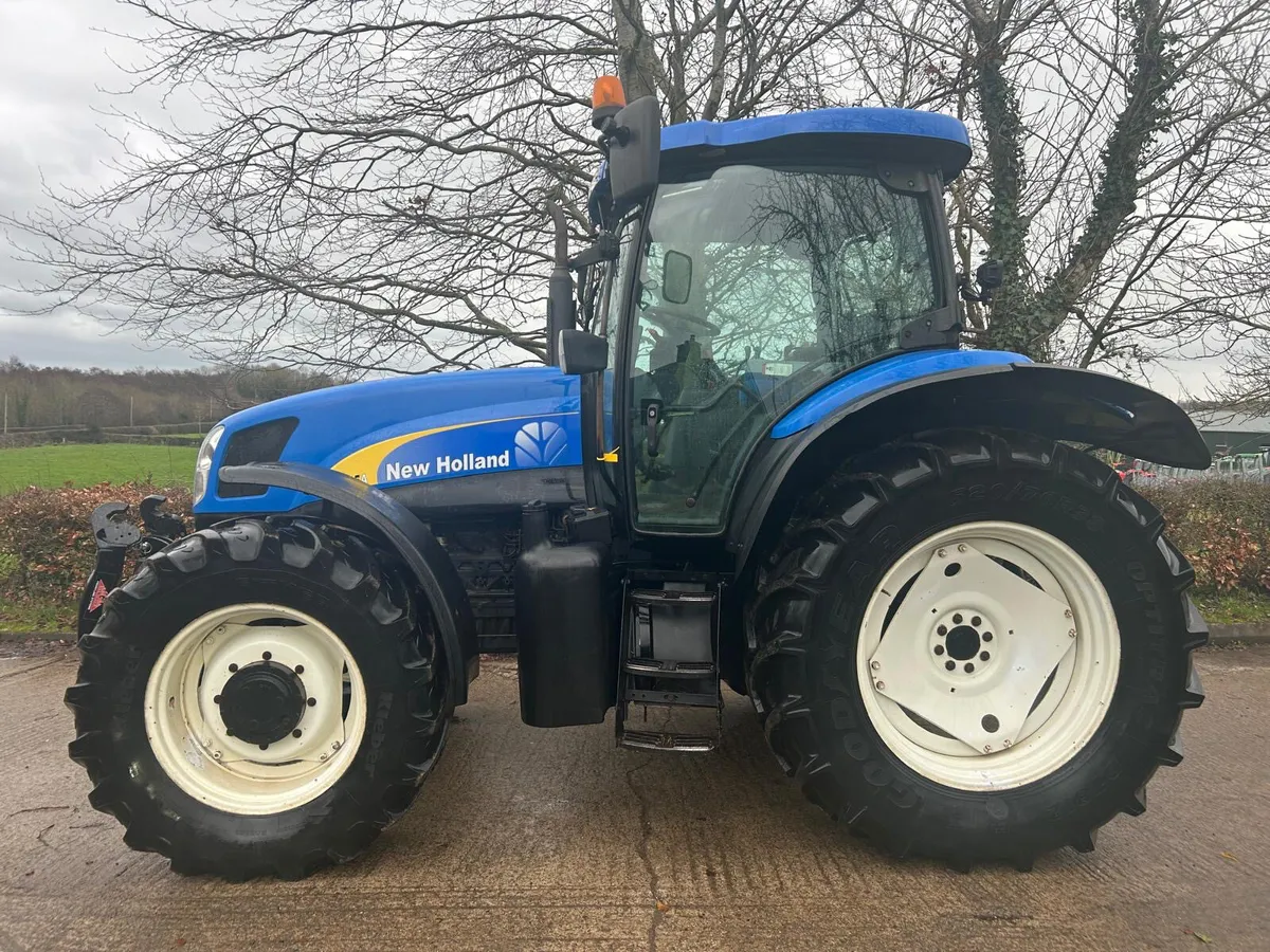 New Holland TS115A - Image 1