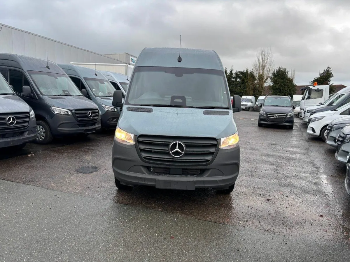 Mercedes-Benz Sprinter 317LWB HIGH ROOF - Image 2