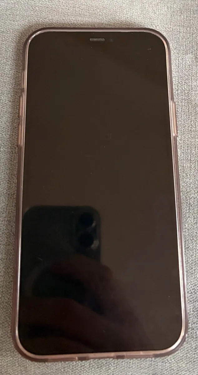 iPhone 12 - Image 4