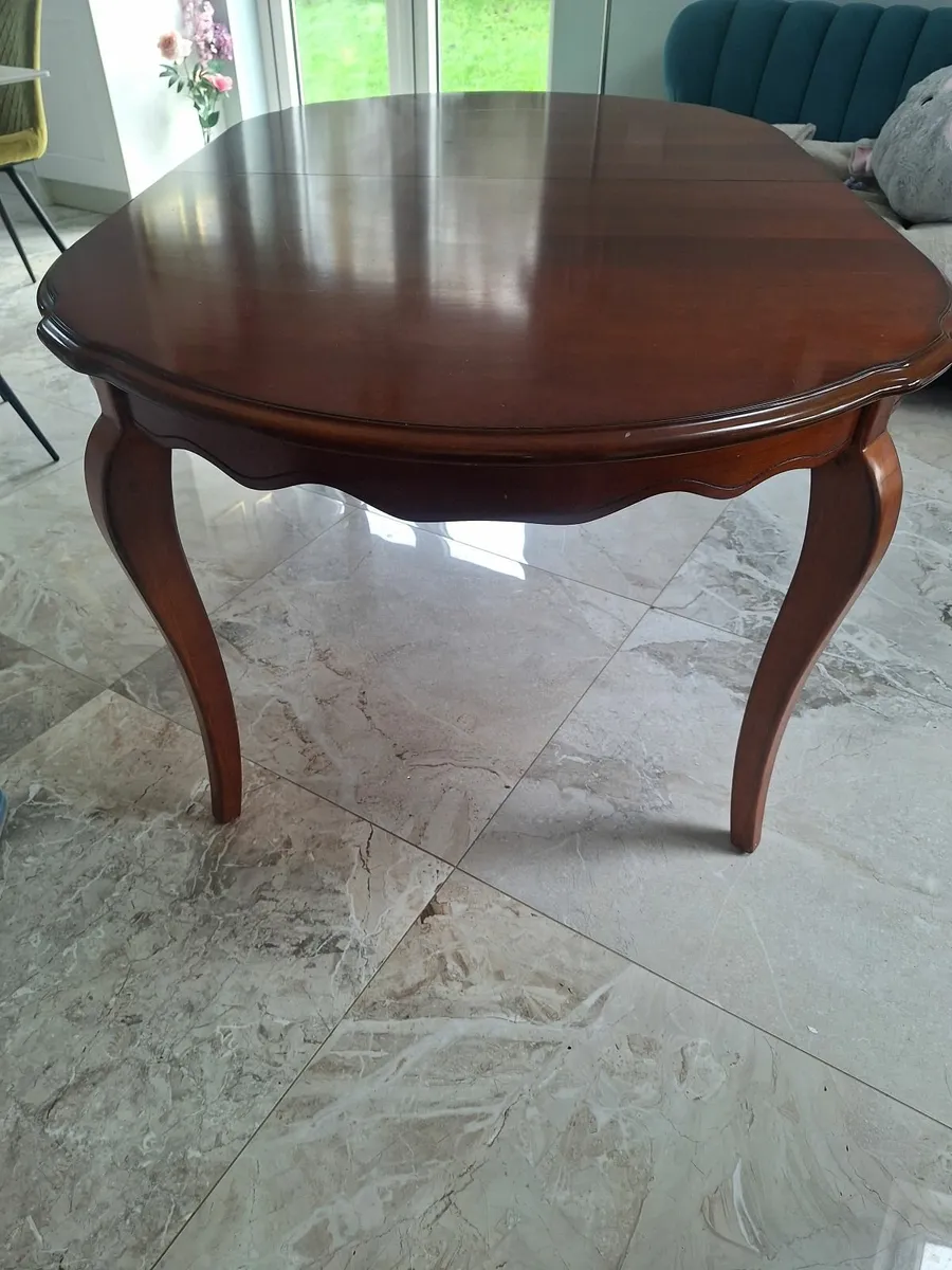 Panio And Table - Image 1