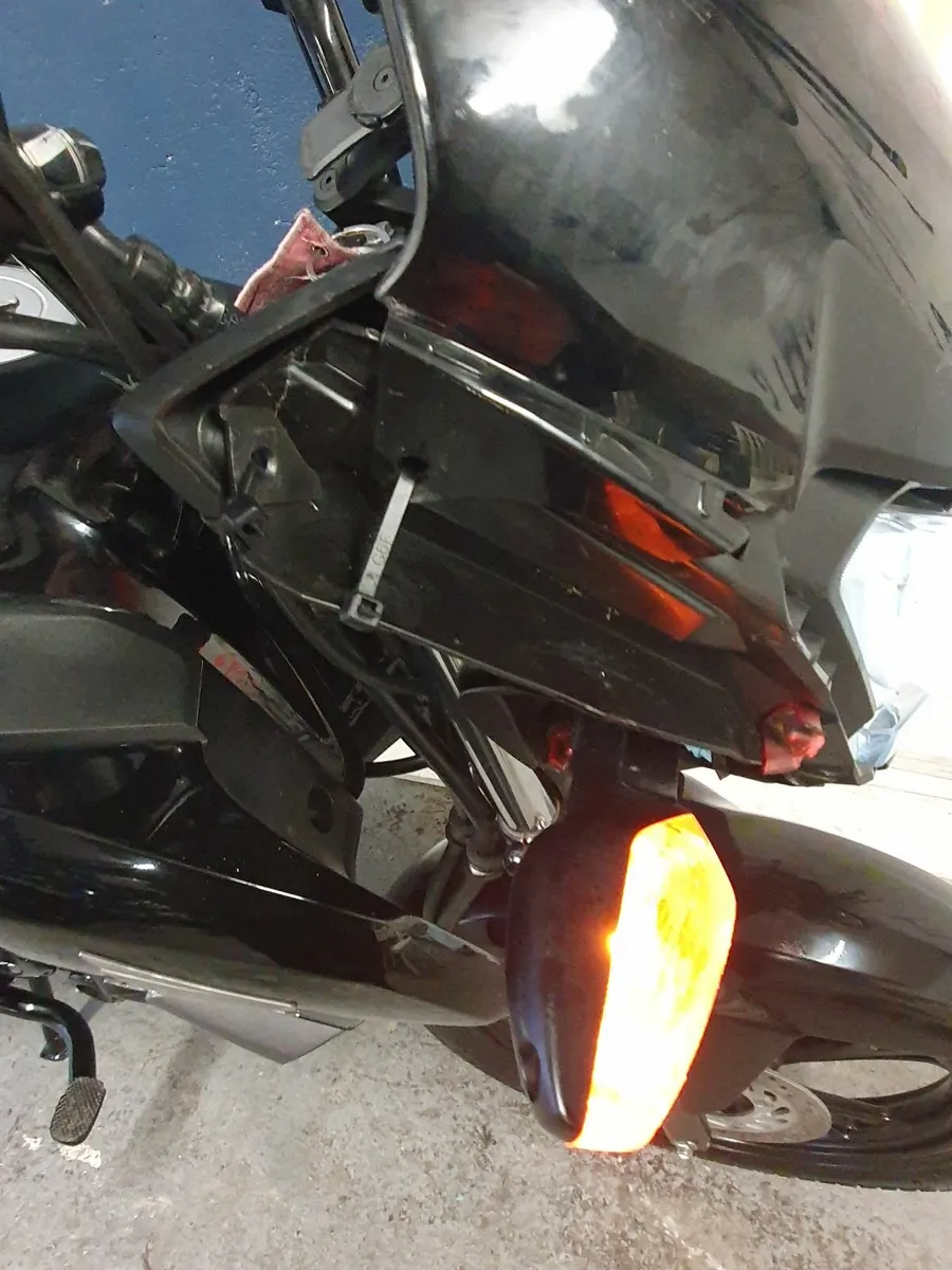 2024 honda cb125f - Image 2