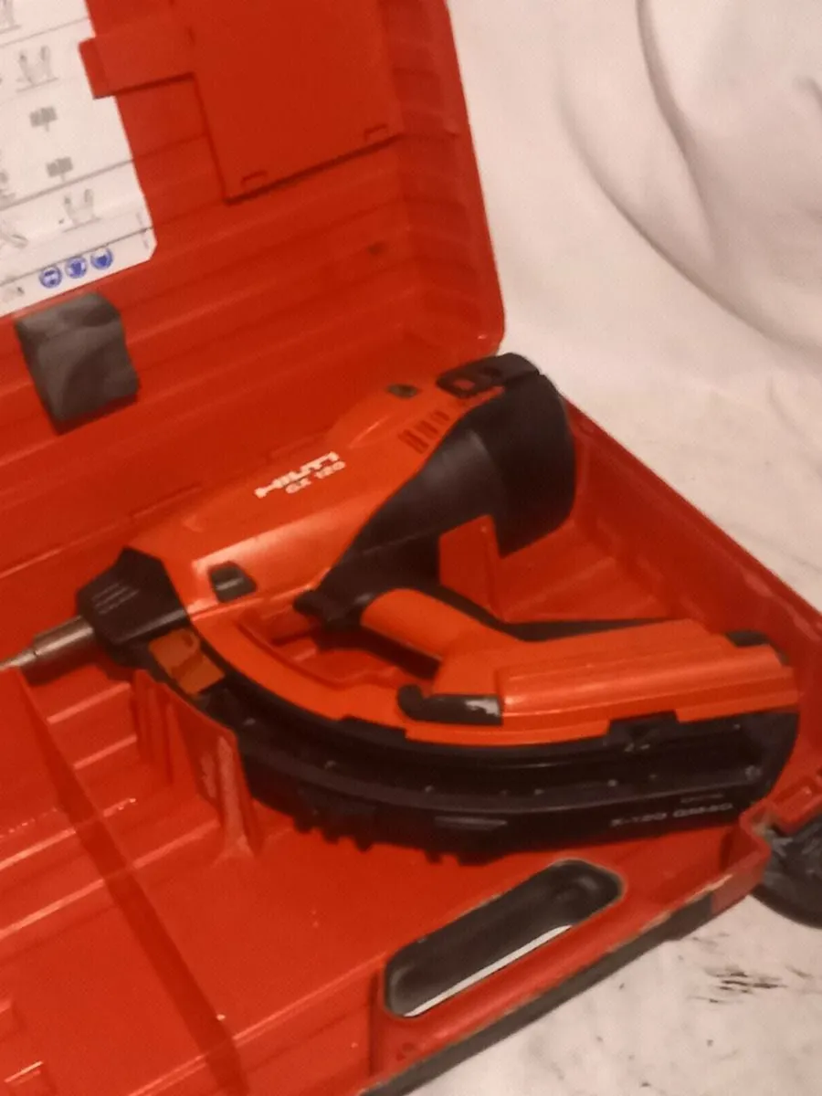 Hilti Gas Concrete Nail Gun - Image 2