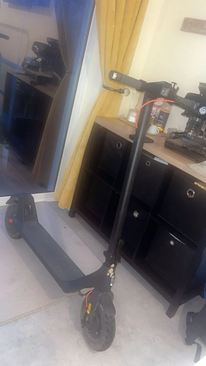 Electic scooter - Image 3