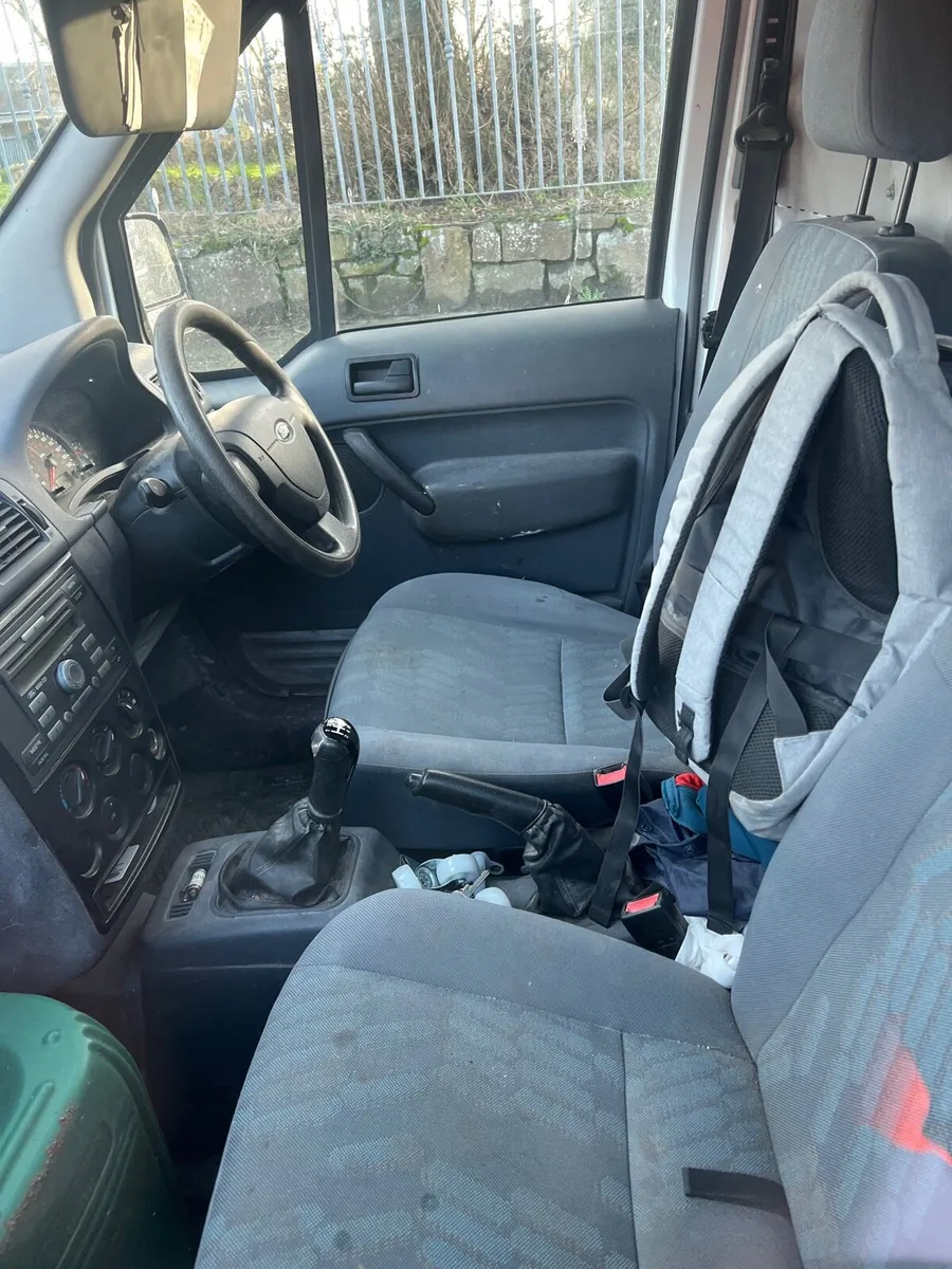 Ford transit connect - Image 2
