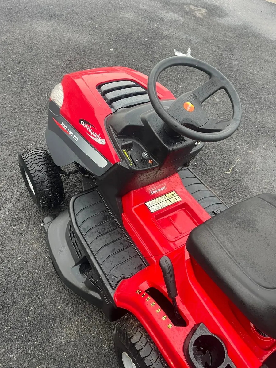 Castlegarden ride on mower - Image 2